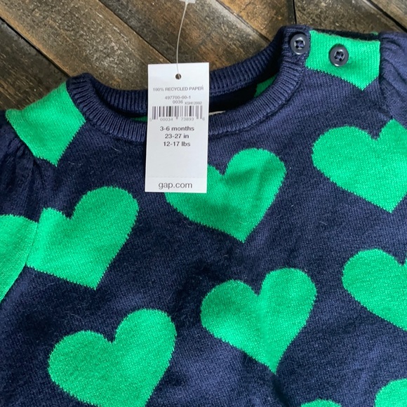 Infant 3-6 heart sweater - Picture 2 of 3